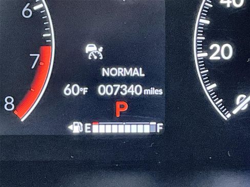 Certified 2025 Honda HR-V Sport image 21