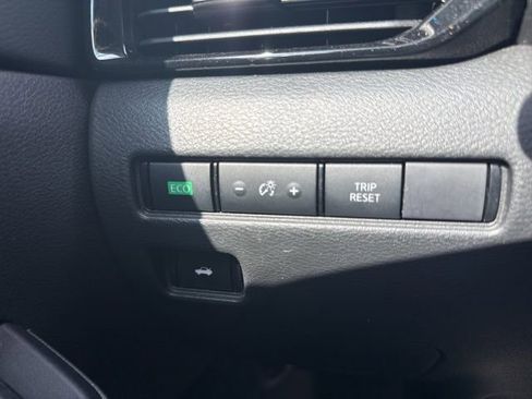 Certified 2023 Nissan Sentra SV image 11