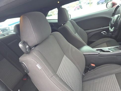 Used 2020 Dodge Challenger SXT w/ Blacktop Package image 34