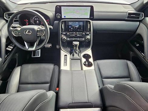 Used 2023 Lexus LX 600 F Sport image 17