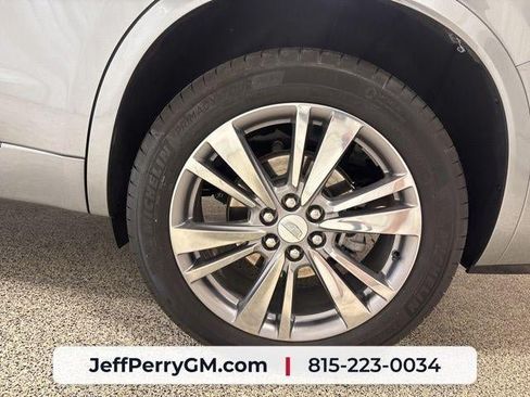 Used 2024 Cadillac XT6 Premium Luxury w/ Technology Package AWD/4WD image 35