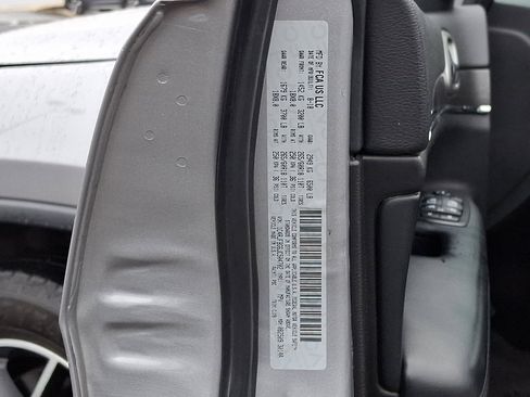 Used 2018 Jeep Grand Cherokee Limited w/ Trailer Tow Group IV image 27