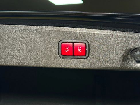 Used 2014 Mercedes-Benz E 63 AMG S-Model image 15