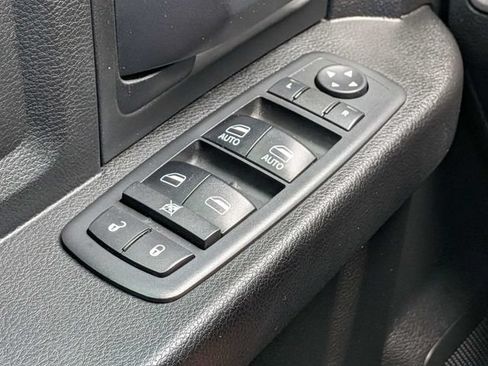 Used 2019 RAM 1500 Express w/ Express Value Package AWD/4WD image 22
