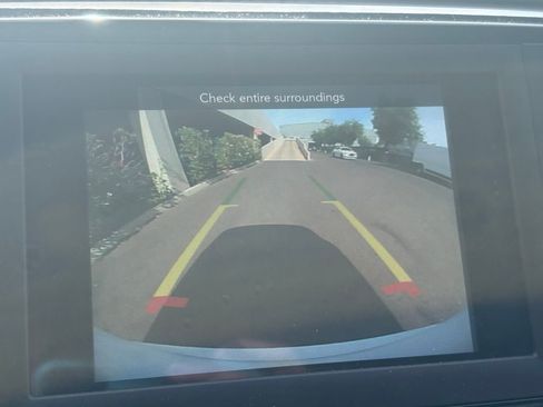 Used 2019 Chrysler Pacifica Touring-L FWD image 14