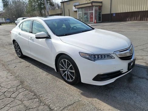 Used 2017 Acura TLX V6 w/ Technology Package FWD image 3