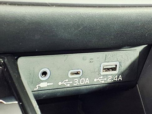 Certified 2023 Subaru Outback Premium image 22