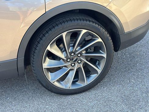 Used 2019 Lincoln Nautilus Reserve w/ Ultimate Package FWD image 10