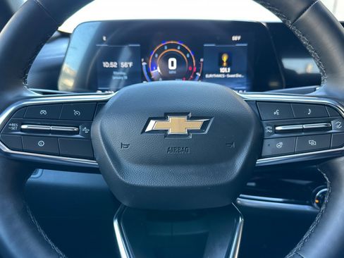 Used 2026 Chevrolet Equinox LT image 30