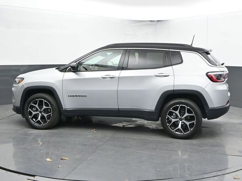 Used 2025 Jeep Compass Limited AWD/4WD image 8