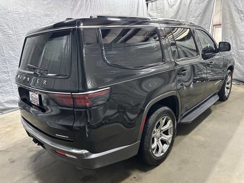 Used 2022 Jeep Wagoneer Series II AWD/4WD image 8