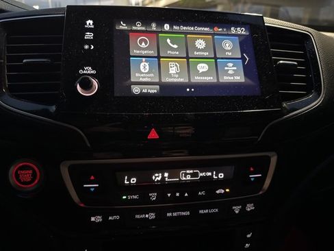 Used 2024 Honda Passport Black Edition image 19