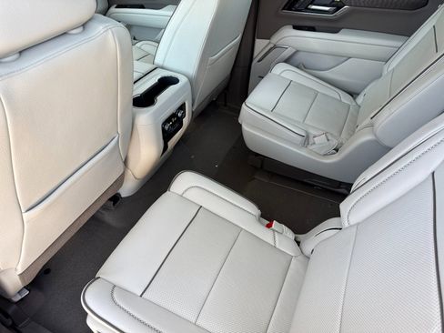 New 2026 GMC Yukon Denali w/ Sun & Power Step Package AWD/4WD image 12