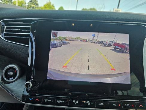 Used 2023 Jeep Wagoneer Series III w/ Preferred Equipment Group AWD/4WD image 57