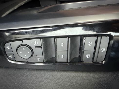 New 2026 Nissan Pathfinder SL AWD/4WD image 15