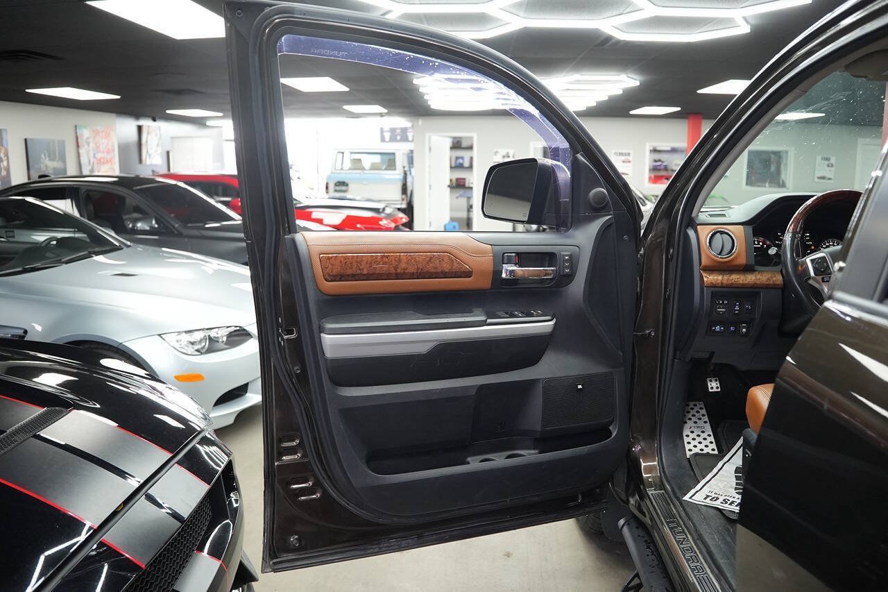 Used 2019 Toyota Tundra 1794 Edition AWD/4WD image 9