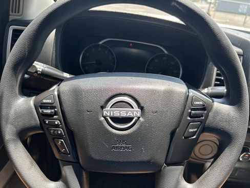 Used 2024 Nissan Frontier SV RWD image 32