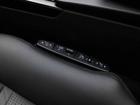 Used 2012 Mercedes-Benz E 63 AMG Wagon image 30