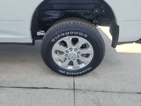 New 2026 RAM 2500 Laramie AWD/4WD image 25