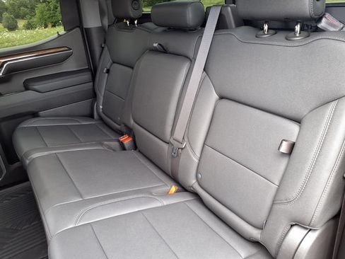 Used 2023 Chevrolet Silverado 1500 LT Trail Boss w/ LT Trail Boss Premium Package AWD/4WD image 73