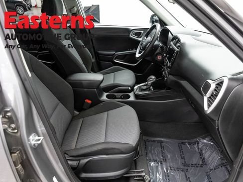 Used 2023 Kia Soul LX w/ Option Group 015 FWD image 24