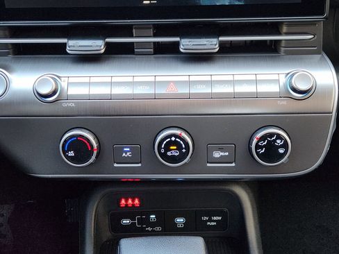 New 2026 Hyundai Kona SE image 15