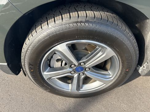 Used 2022 Ford Edge SEL w/ Convenience Package image 11