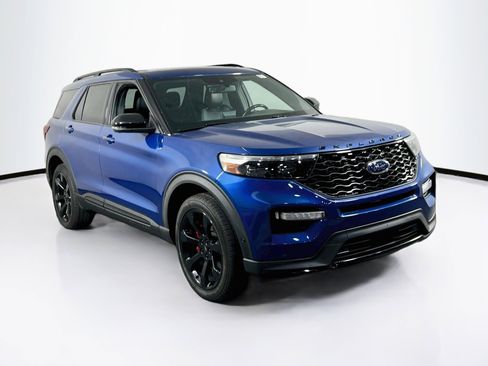 Used 2020 Ford Explorer ST w/ ST Street Pack AWD/4WD image 3