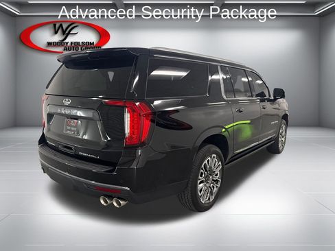 Used 2023 GMC Yukon XL Denali Ultimate AWD/4WD image 6