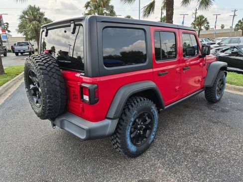 Used 2021 Jeep Wrangler Unlimited Sport AWD/4WD image 5