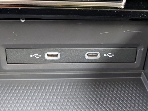 New 2026 Volkswagen Atlas Cross Sport SE image 22