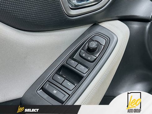 Used 2023 Subaru Forester Premium image 17