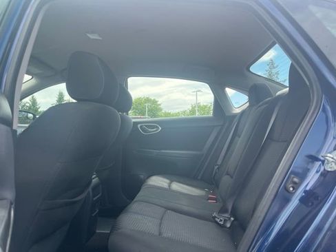 Used 2017 Nissan Sentra SR w/ Driver's Assist Package FWD image 10