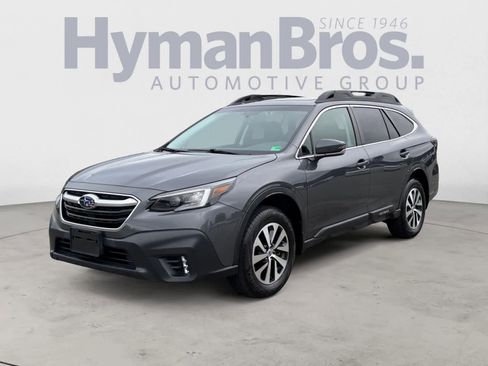 Used 2021 Subaru Outback Premium image 8