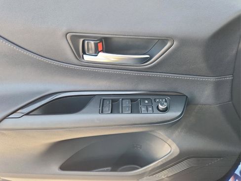 Certified 2023 Toyota Venza LE image 23