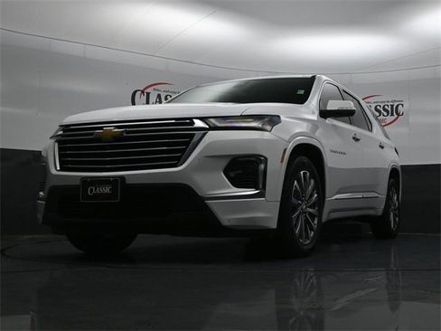 Used 2022 Chevrolet Traverse Premier image 26