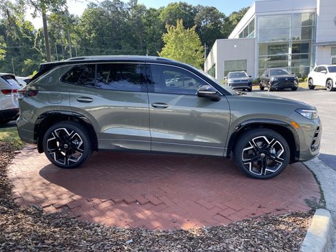 New 2026 Volkswagen Tiguan SEL R-Line AWD/4WD image 4