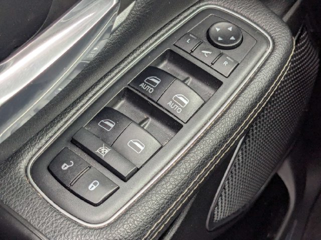 Used 2019 RAM 1500 Laramie RWD image 22