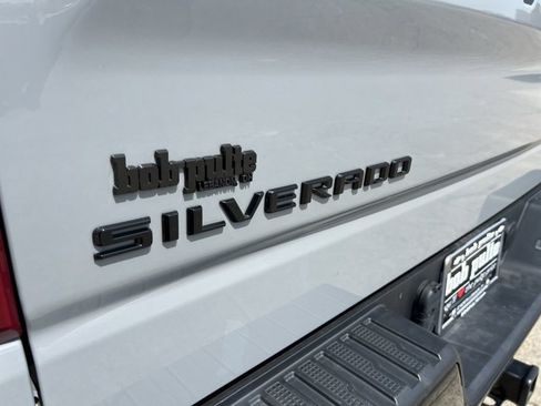 Used 2024 Chevrolet Silverado 1500 Custom Trail Boss w/ LPO, Dark Essentials Package AWD/4WD image 32