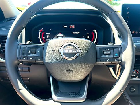 New 2026 Nissan Rogue Platinum w/ Platinum Premium Package AWD/4WD image 18