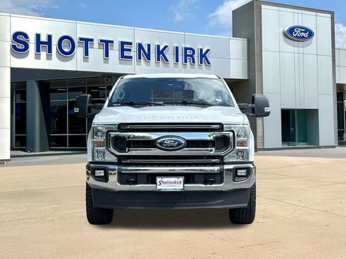 Used 2022 Ford F250 XLT w/ XLT Value Package AWD/4WD image 2