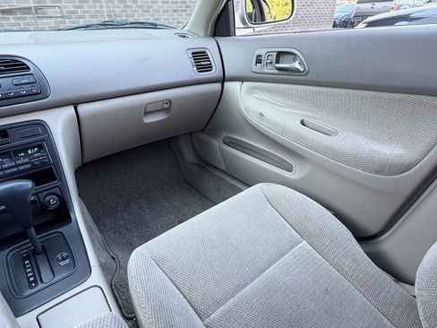 Used 1996 Honda Accord LX image 22
