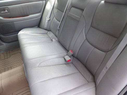 Used 2002 Toyota Avalon XLS image 23