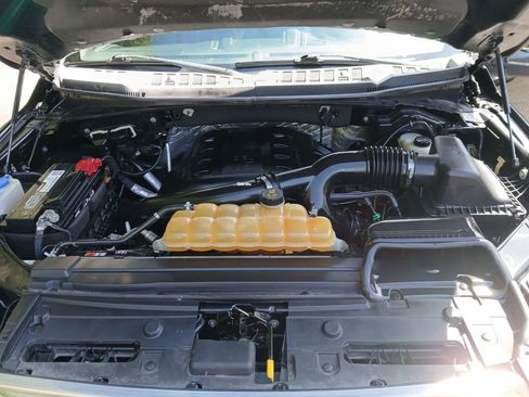 Used 2015 Ford F150 Platinum w/ Equipment Group 701A Luxury image 22