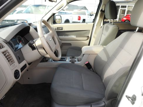 Used 2009 Ford Escape 4WD Hybrid image 12