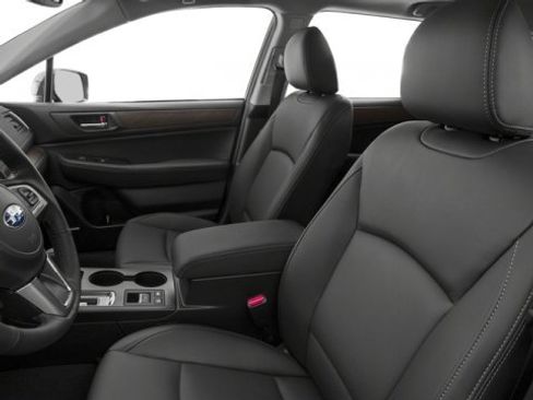 Used 2017 Subaru Outback 2.5i Limited image 12