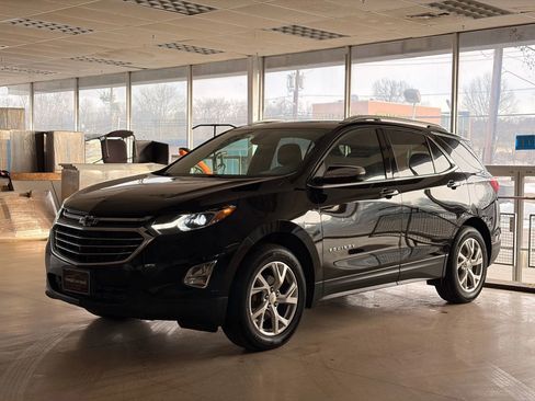Used 2020 Chevrolet Equinox Premier image 3