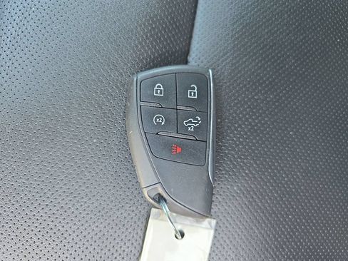 Used 2025 GMC Sierra 1500 SLT RWD image 36