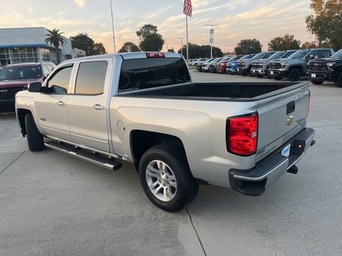 Used 2018 Chevrolet Silverado 1500 LT w/ Texas Edition image 4