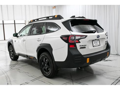 Used 2025 Subaru Outback Wilderness w/ Wilderness Package AWD/4WD image 5